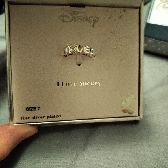 5 pieces of silver Disney jewelry - Picture 5 of 9